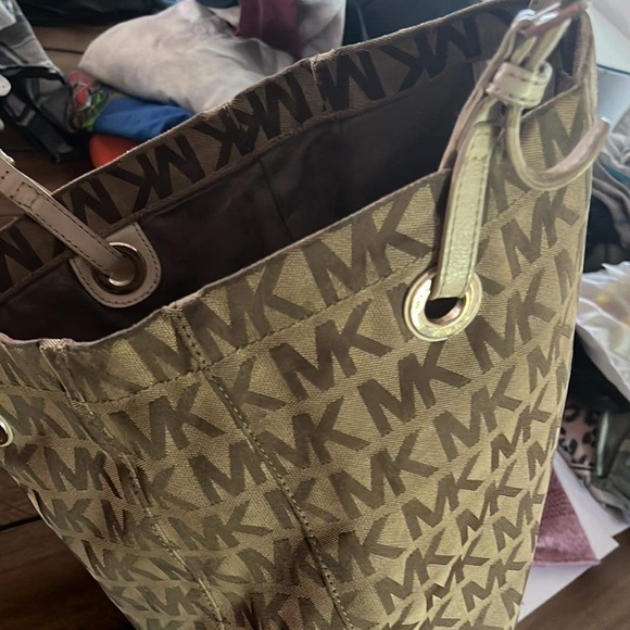 Michael Kors Tote - Picture 3 of 4